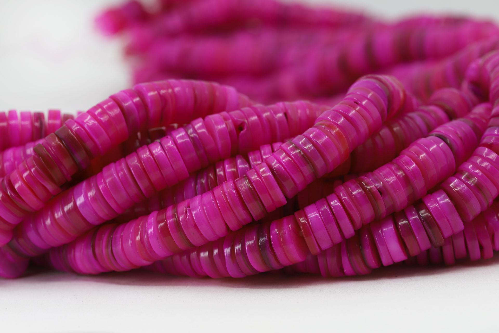 8mm-fuchsia-natural-shell-beads-strand