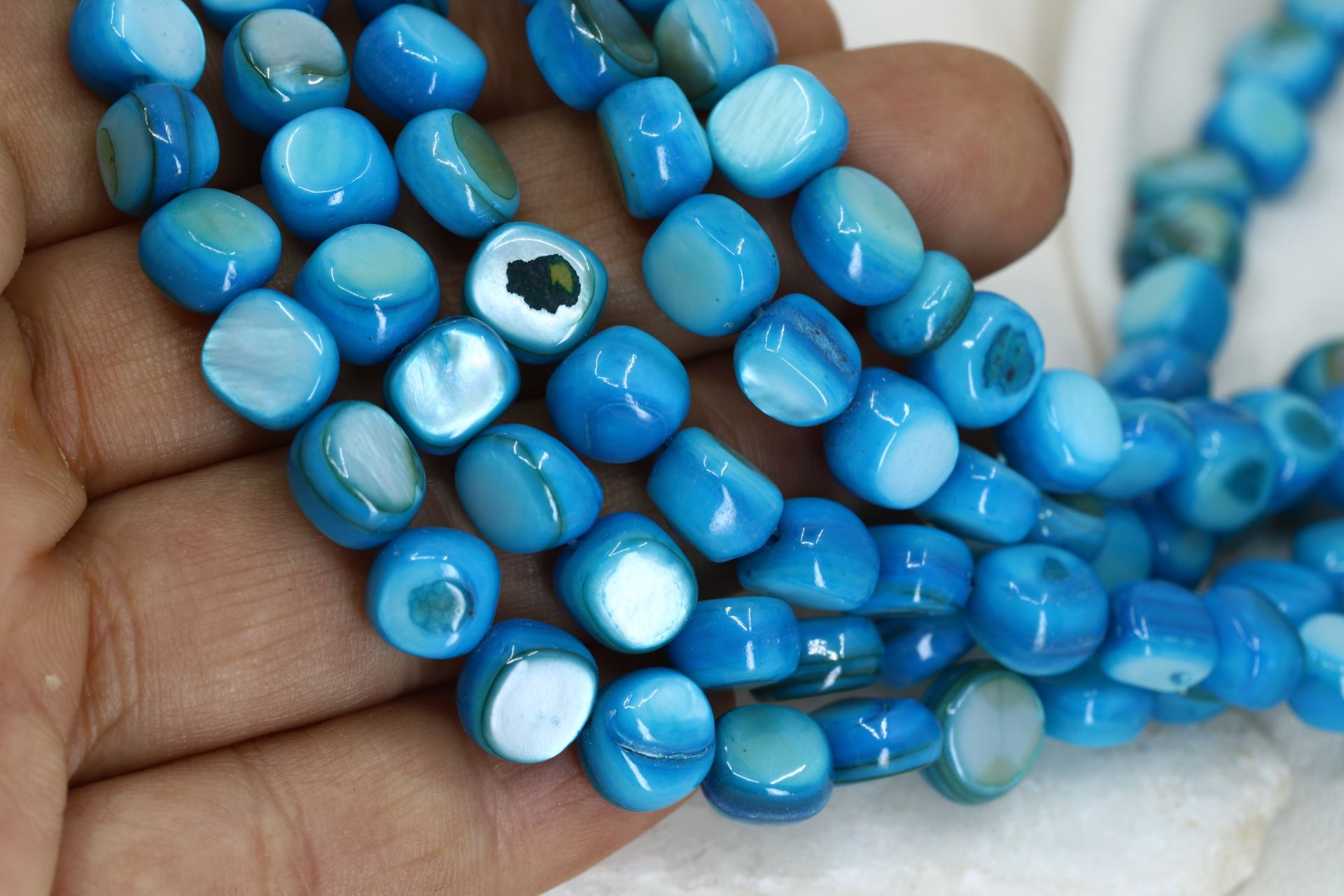 blue-shell-beads-asymmetric-flat-round