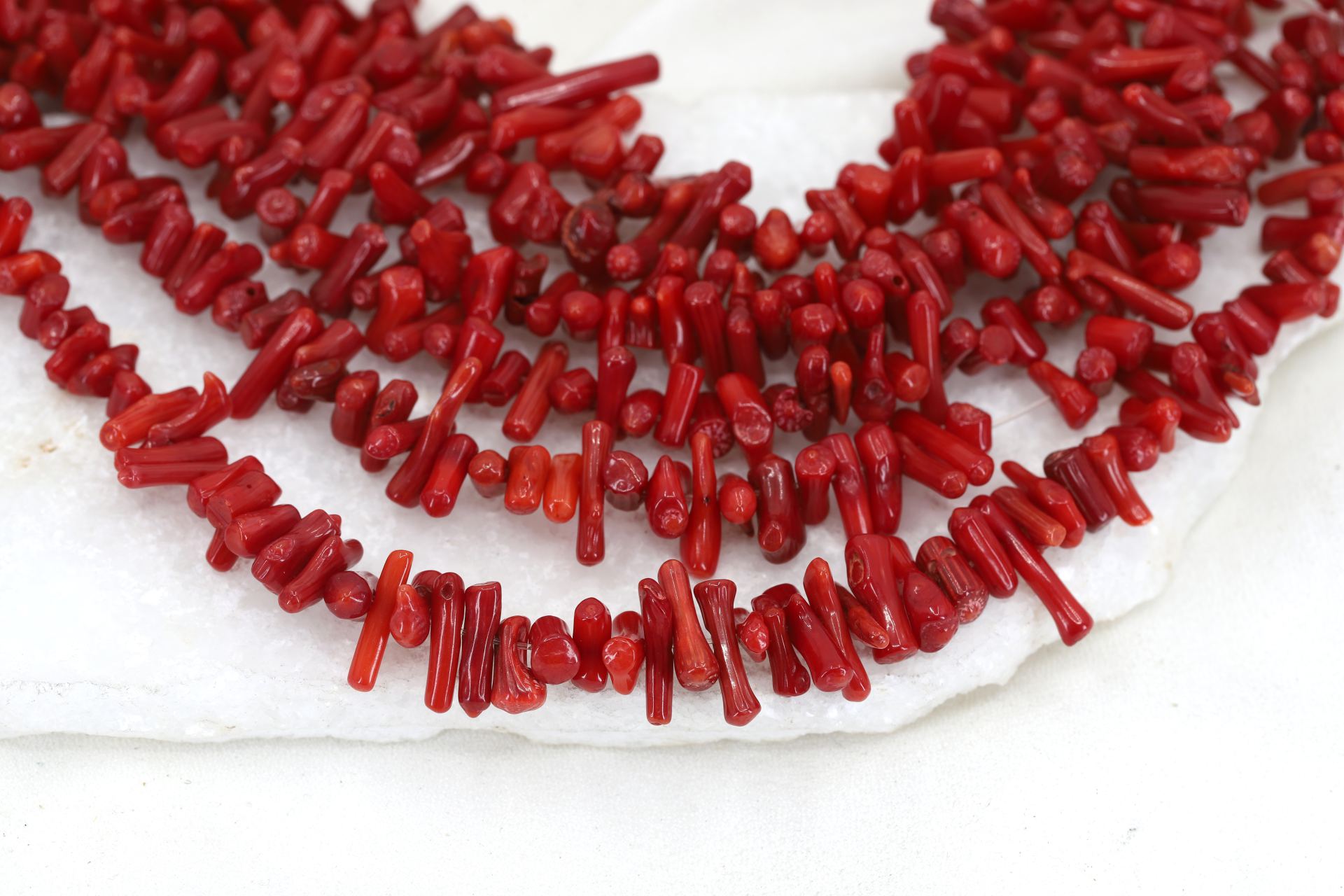 red-spike-dyed-coral-beads-strand