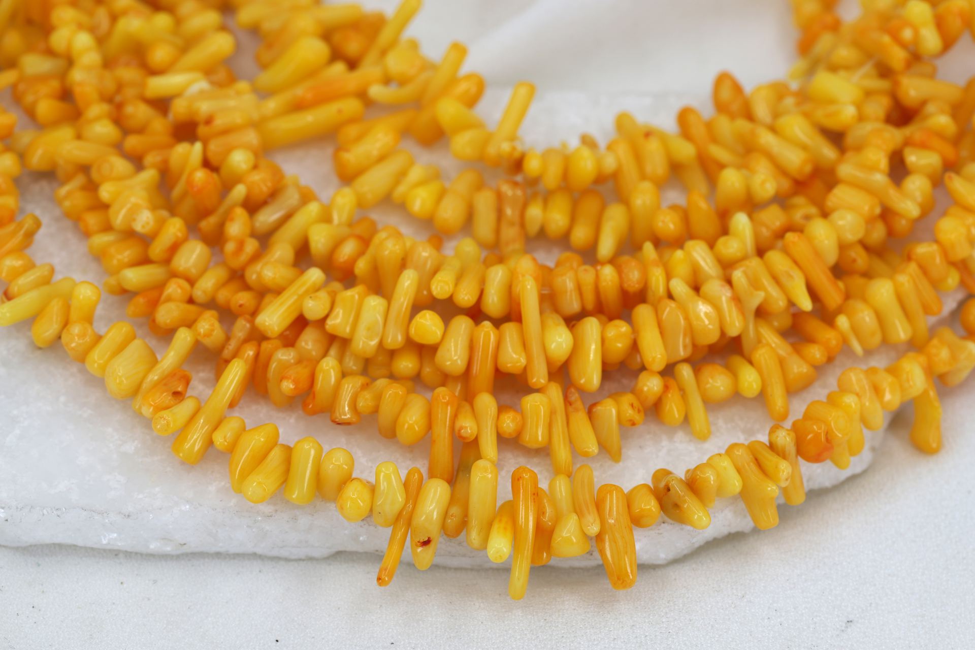 yellow-dyed-coral-spike-beads-strand