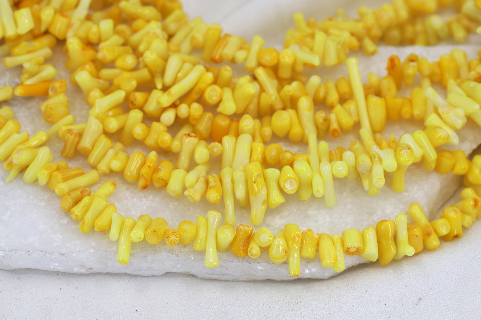 light-yellow-spike-coral-beads