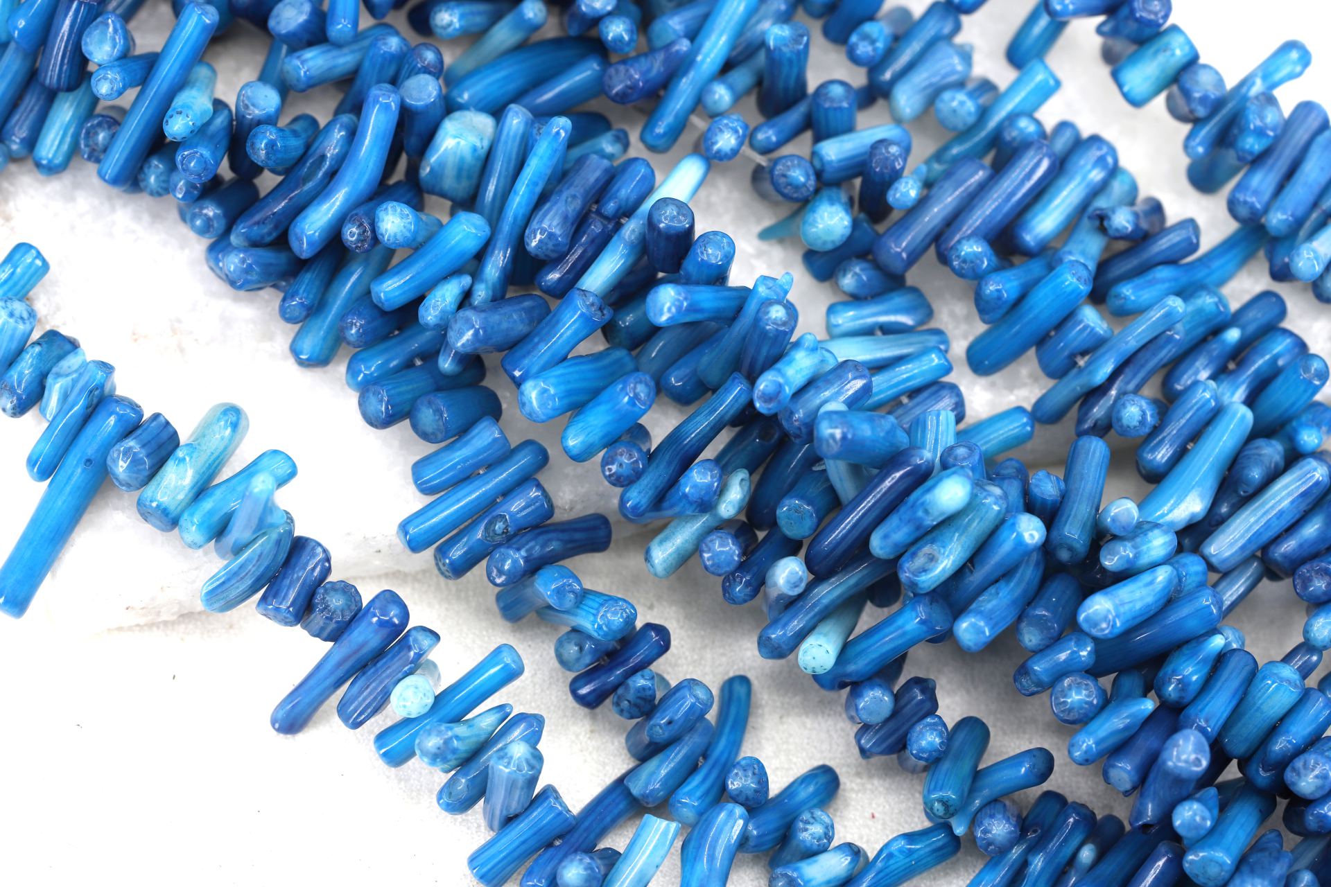 dark-blue-coral-spike-beads-strand