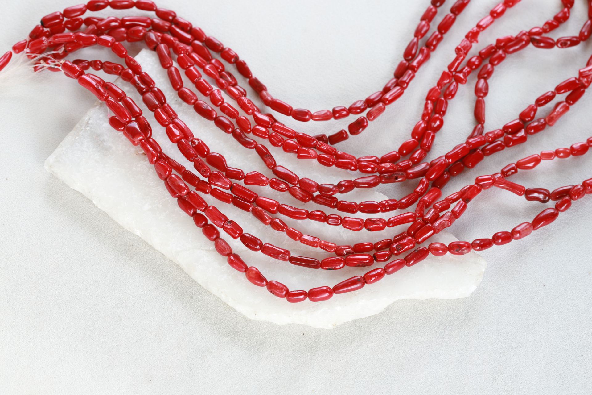 7mm-round-red-natural-bamboo-coral-beads