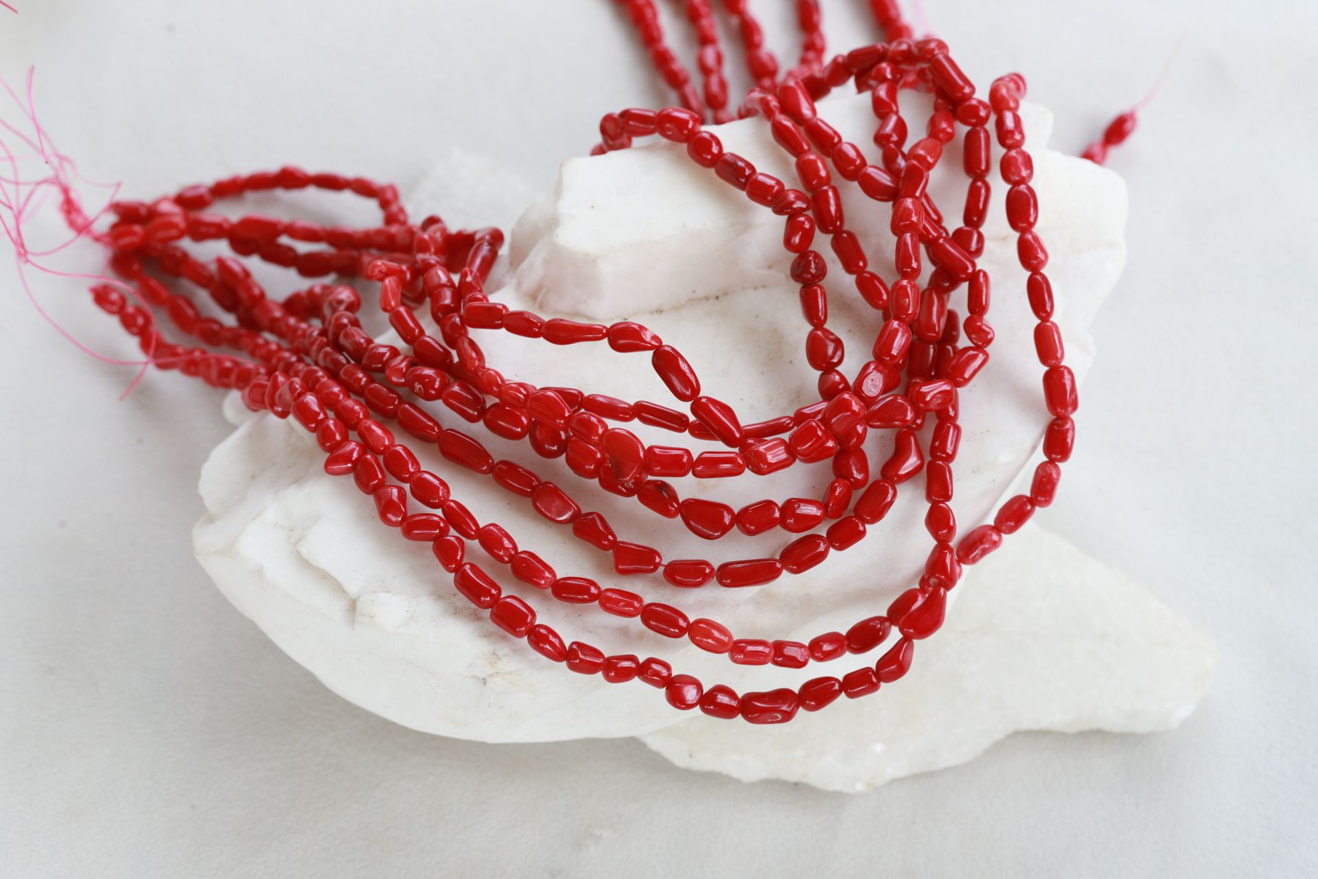 5mm-natural-coral-nugget-red-bead-strand