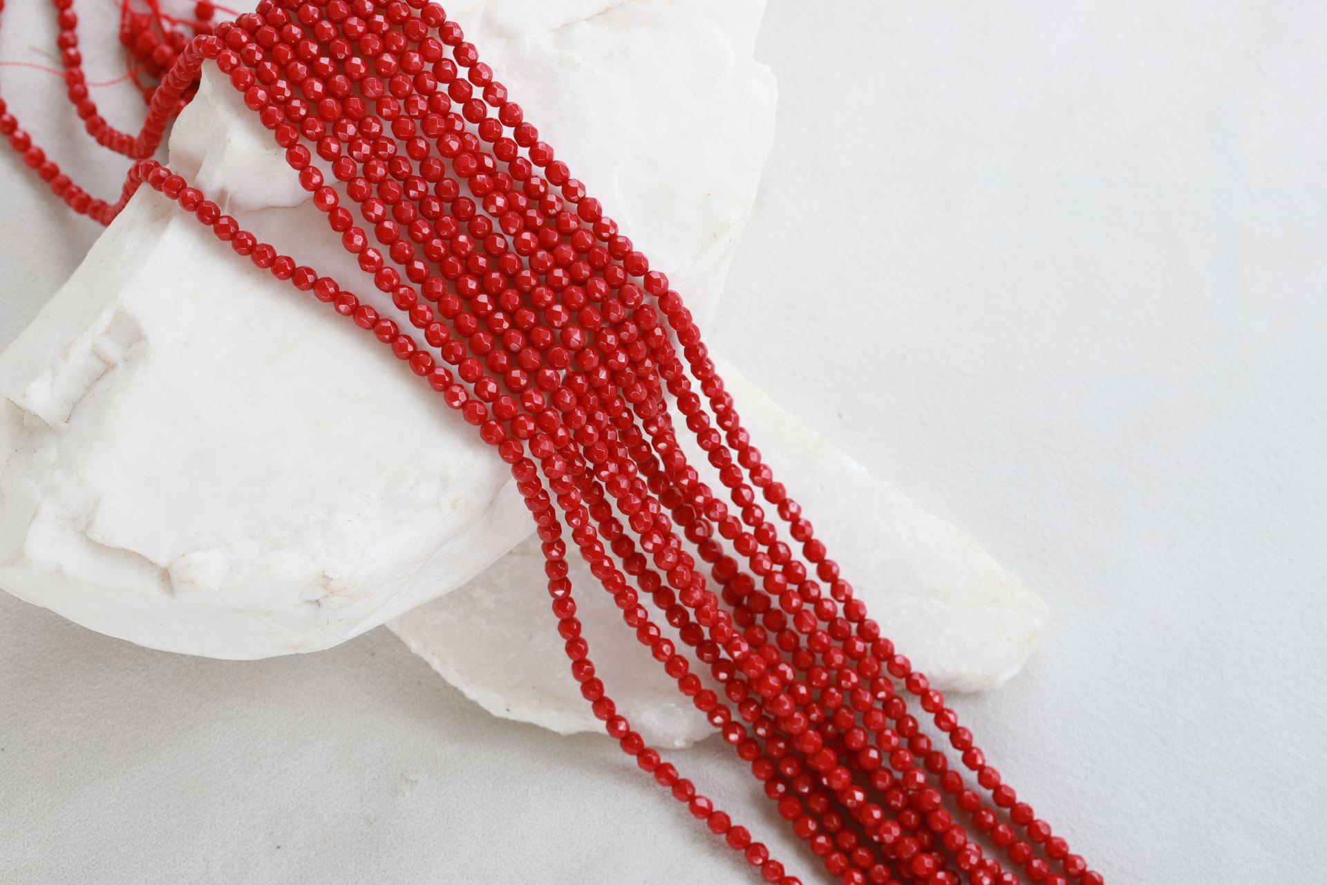 red-coral-round-beads-strand