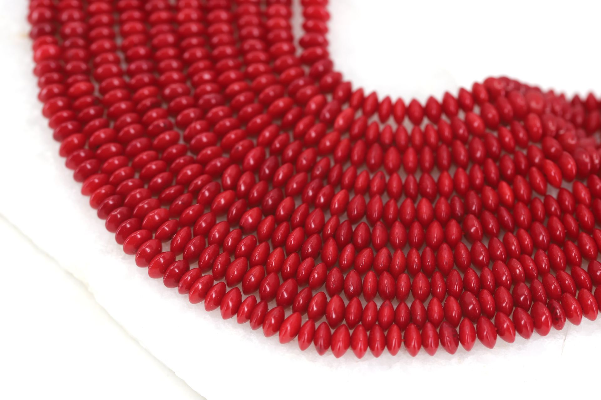 2mm-saucer-red-natural-coral-beads
