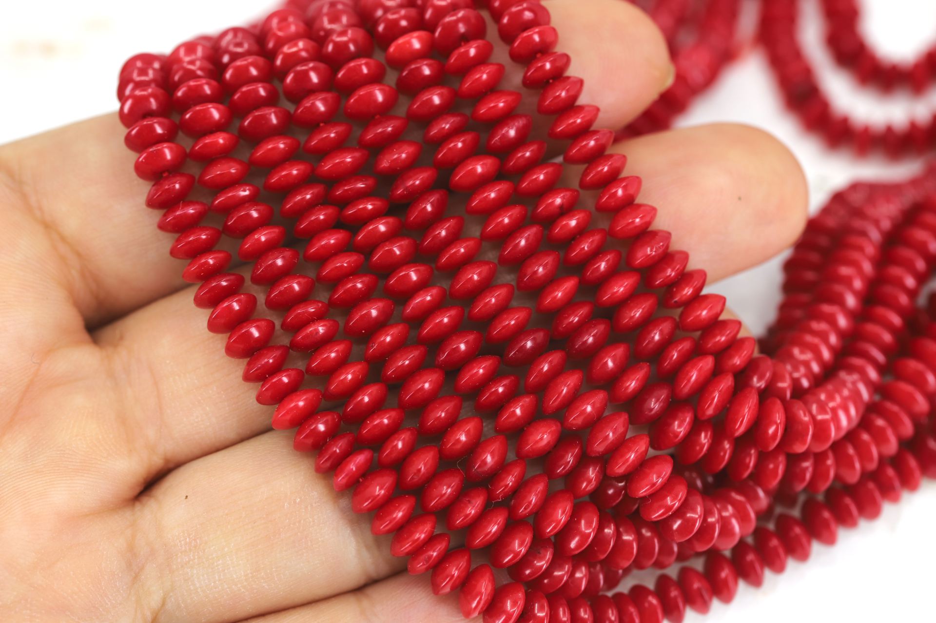 5mm-natural-coral-saucer-red-strand