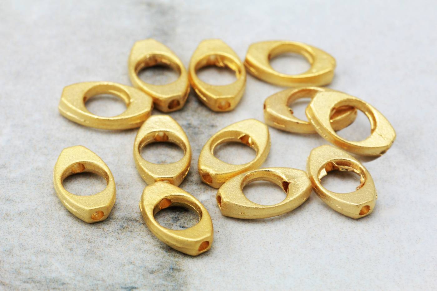 gold-plated-metal-mini-oval-charms