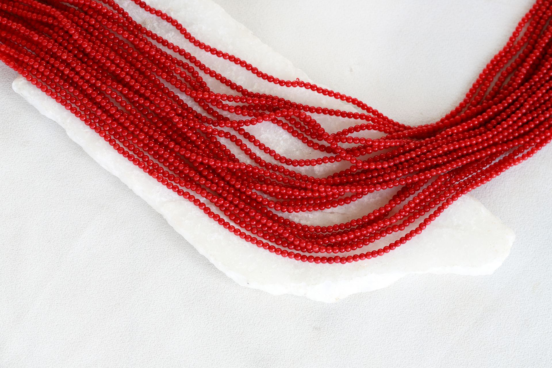 2mm-mini-round-red-natural-coral-beads