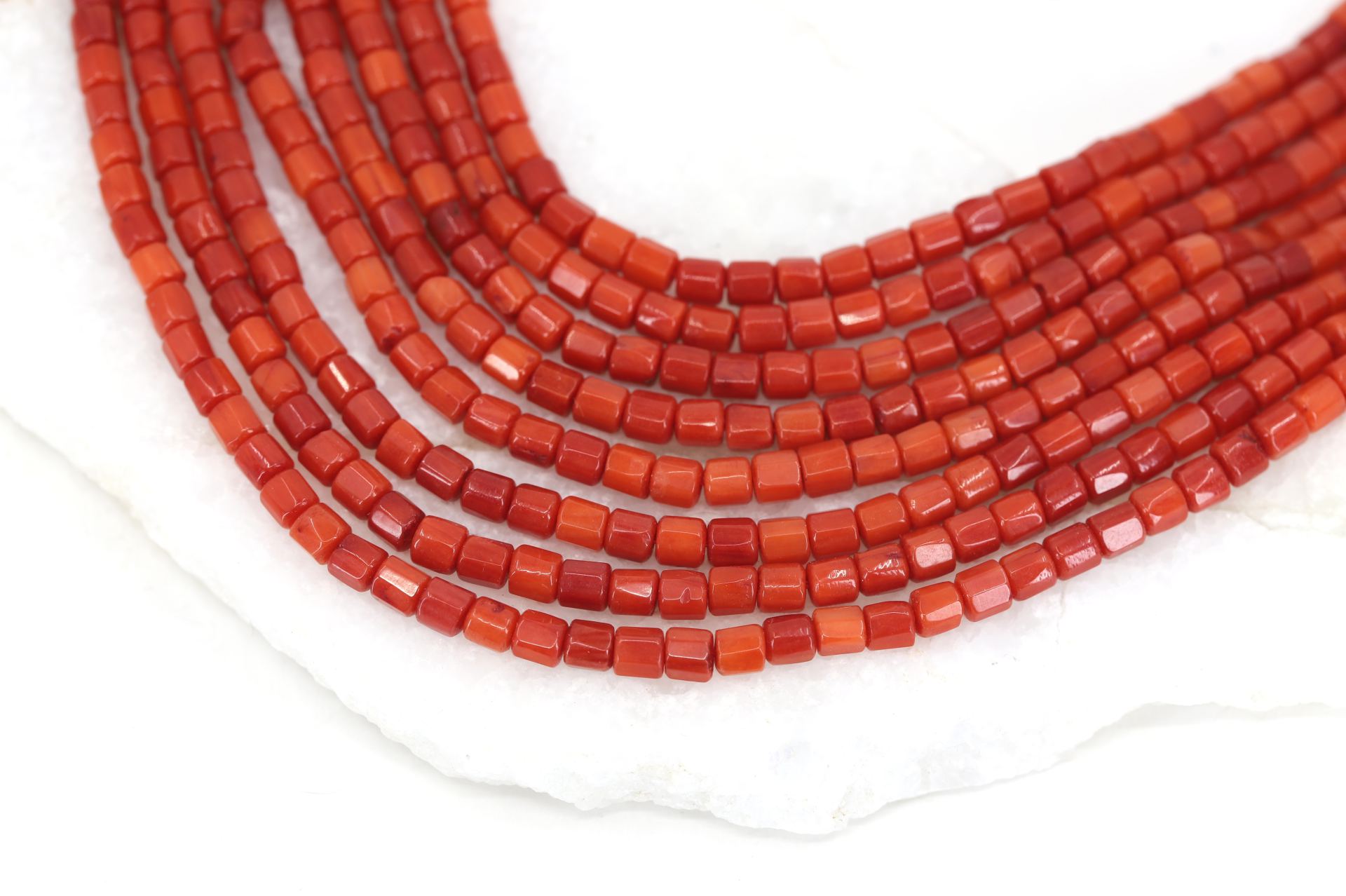 4mm-barrel-red-natural-coral-beads