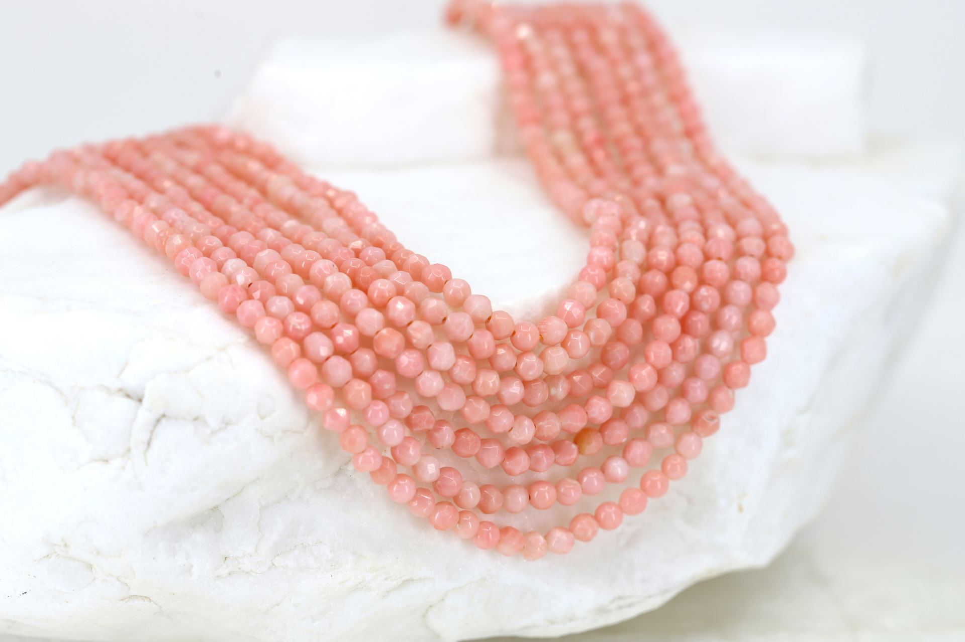 natural-coral-beads-round-pink-strand