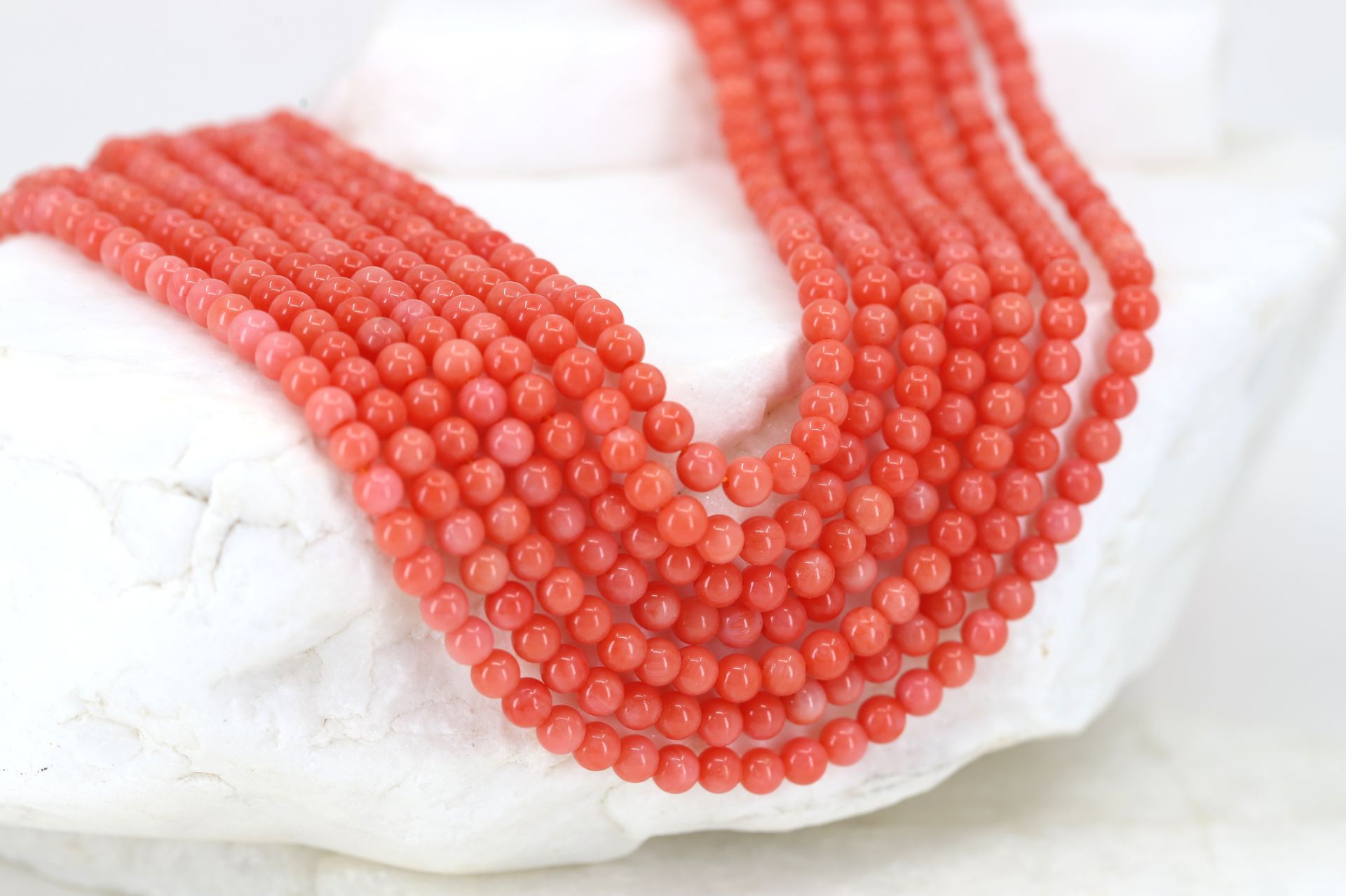 4mm-gemstone-pink-natural-coral-beads