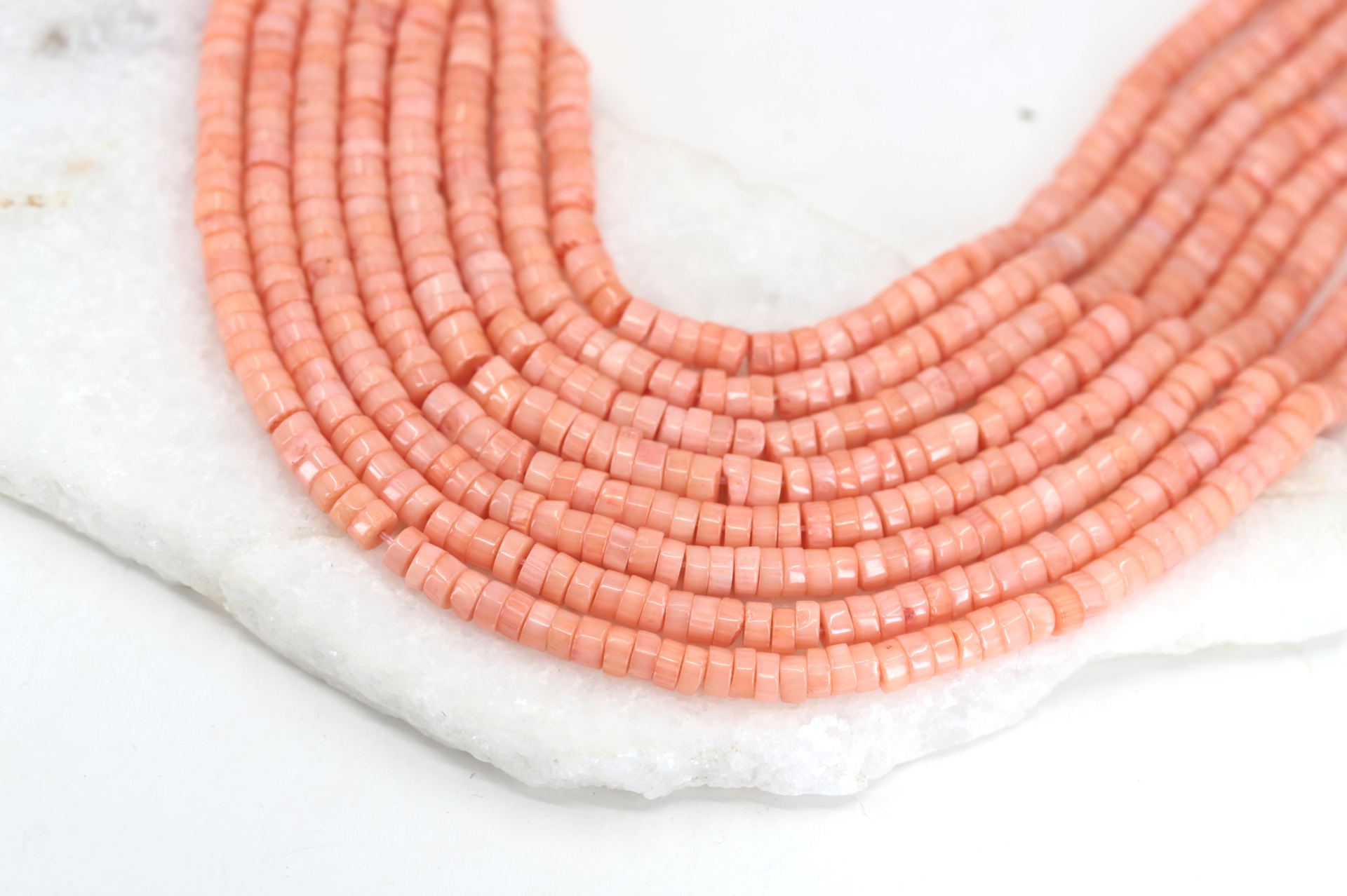 5mm-heishi-disc-pink-coral-strand