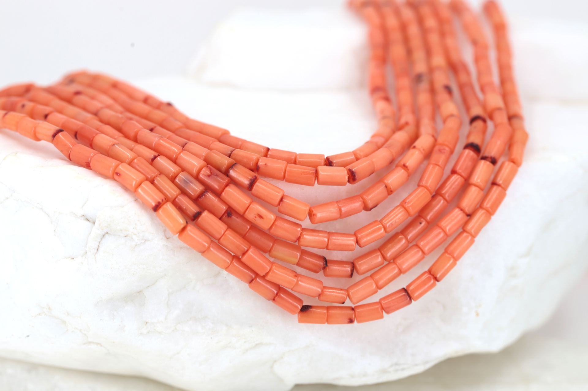 3mm-mini-tube-coral-beads-strand-pink
