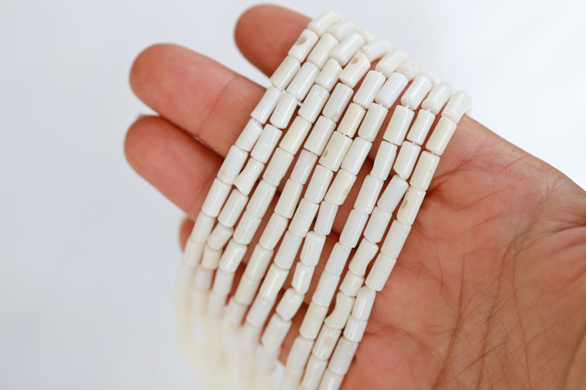 8mm-tube-white-natural-coral-strand