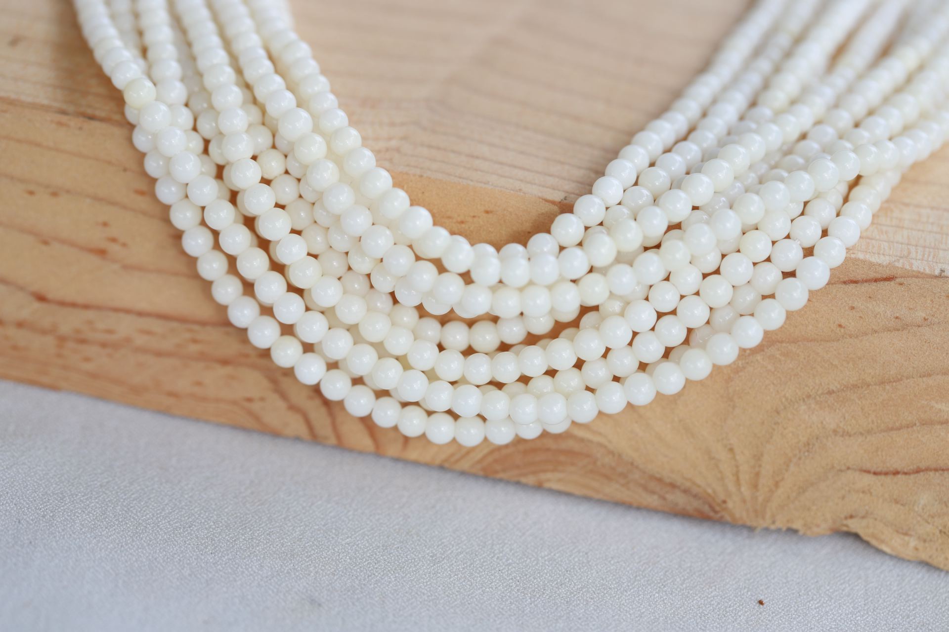 4mm-coral-white-natural-beads