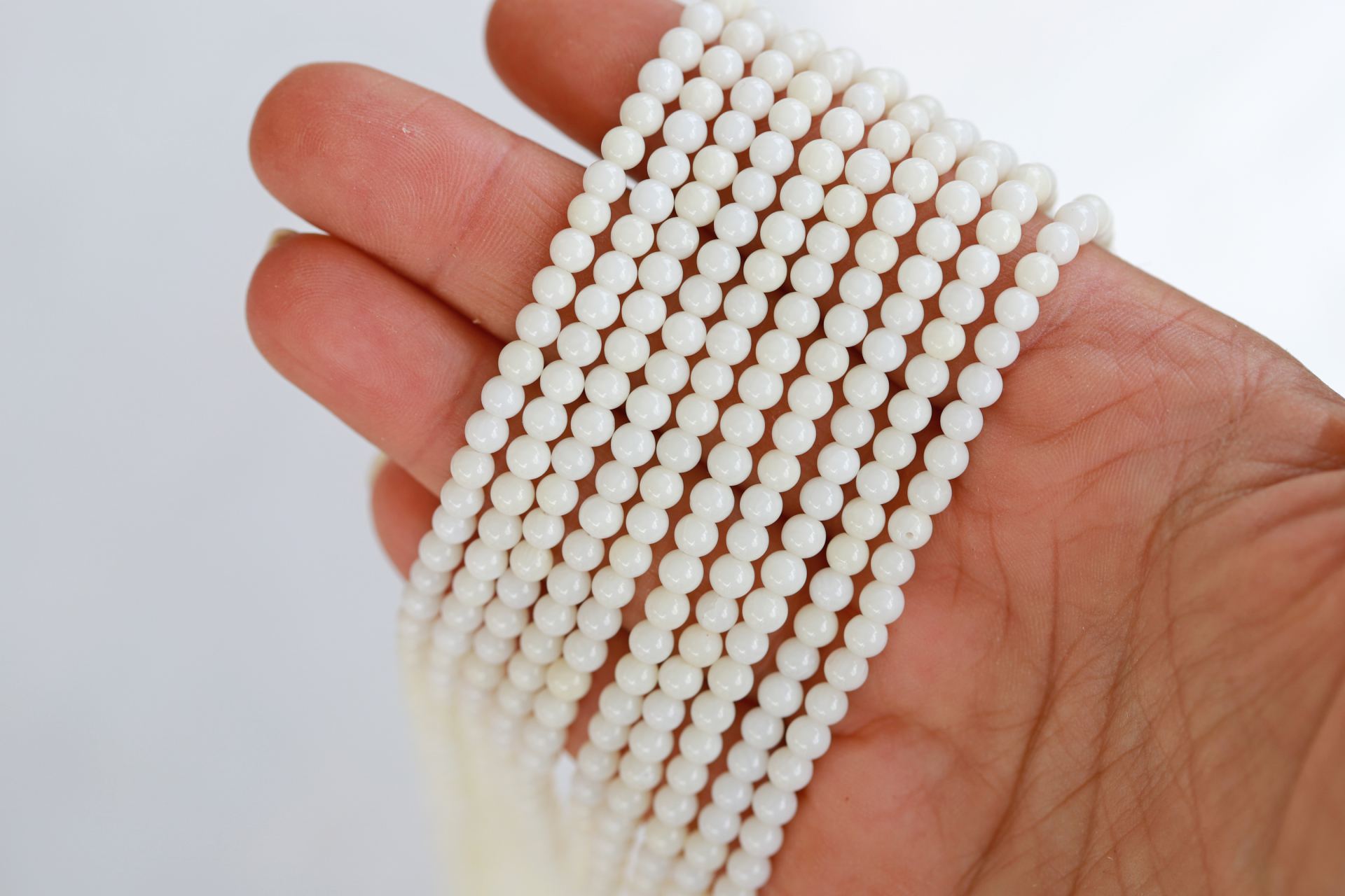white-natural-coral-beads-strand