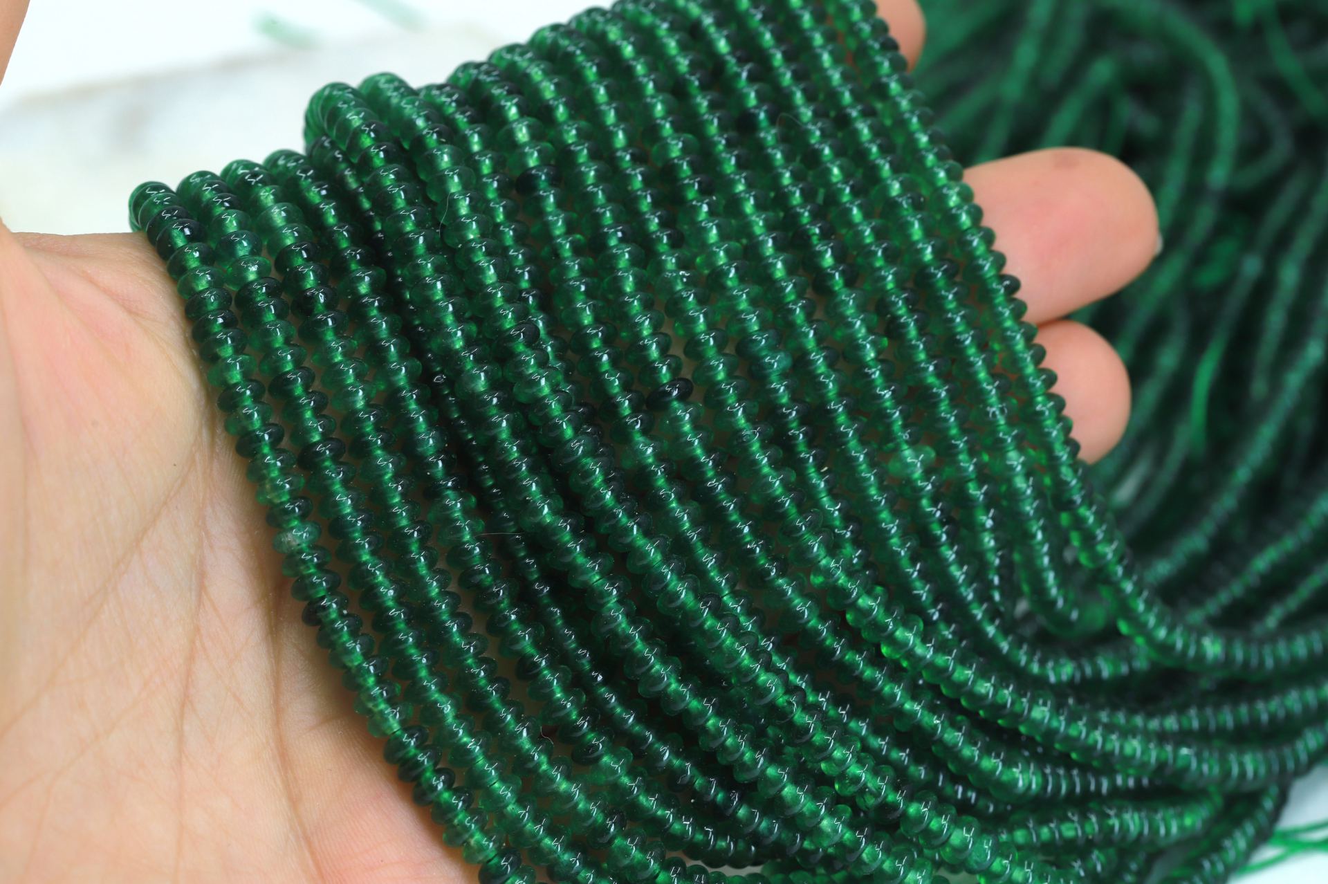 4x2mm-green-jade-natural-stone-bead