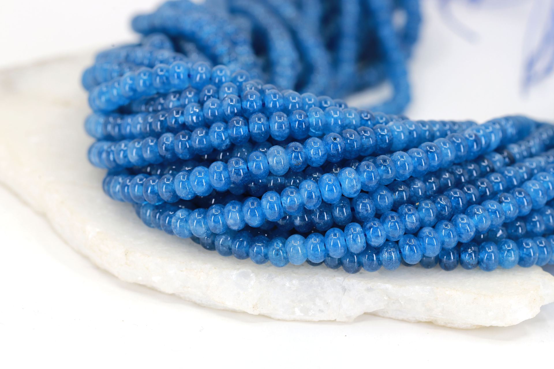 4x6mm-blue-jade-bead-strand