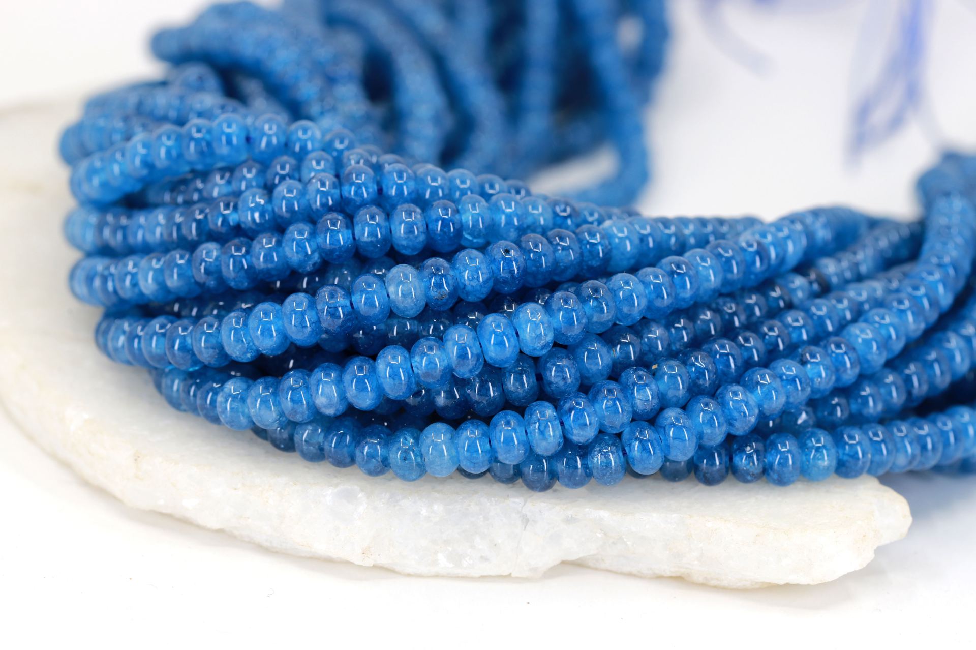 4x6mm-blue-jade-rondelle-bead