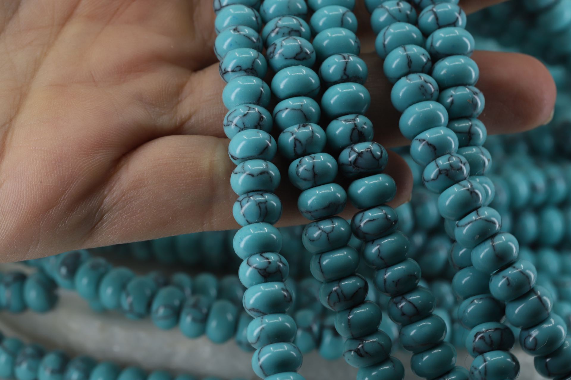 8mm-turquoise-rondelle-glass