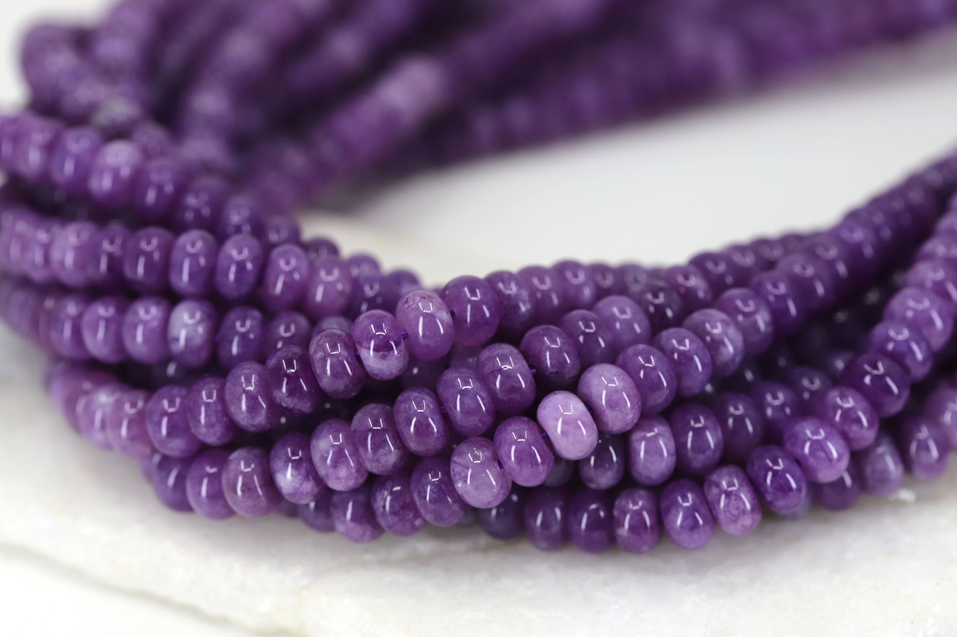 8mm-purple-jade-bead-strand