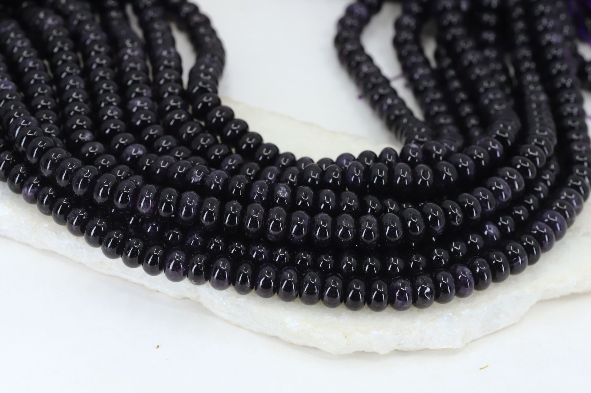 8mm-dark-violet-bead-strand