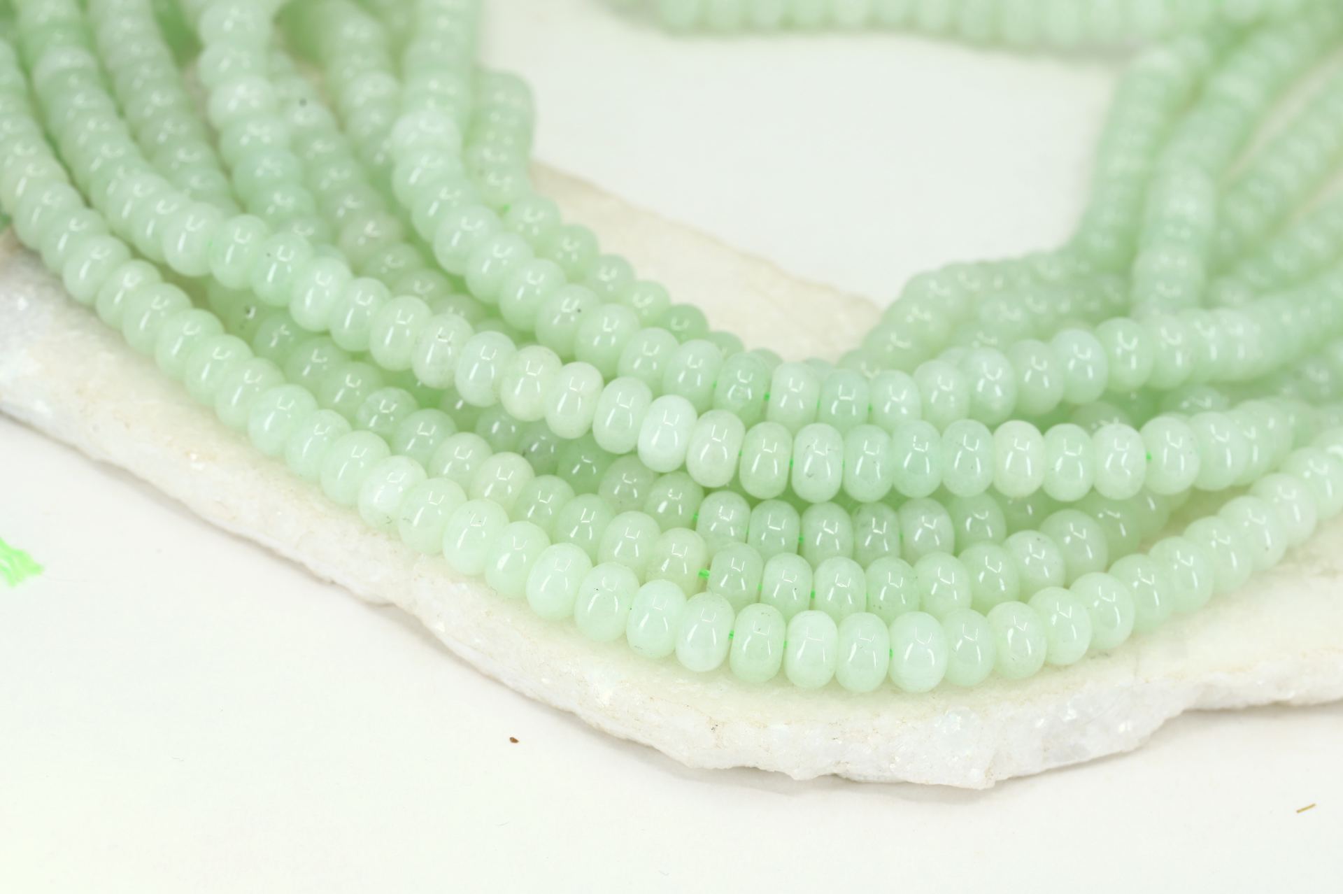 8mm-mint-green-natural-stone