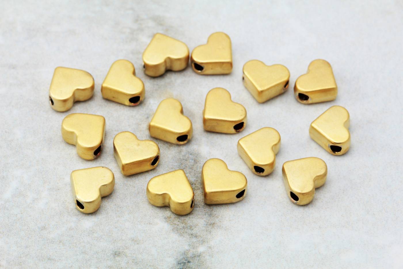 mini-gold-plated-metal-flat-heart-charms