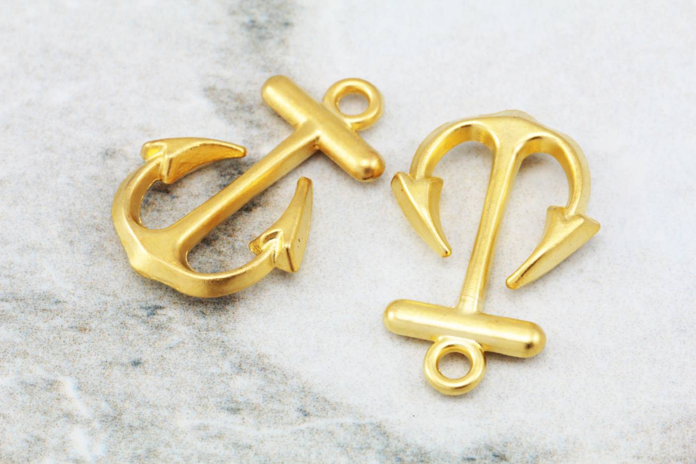 gold-plated-anchor-leather-end-clasps