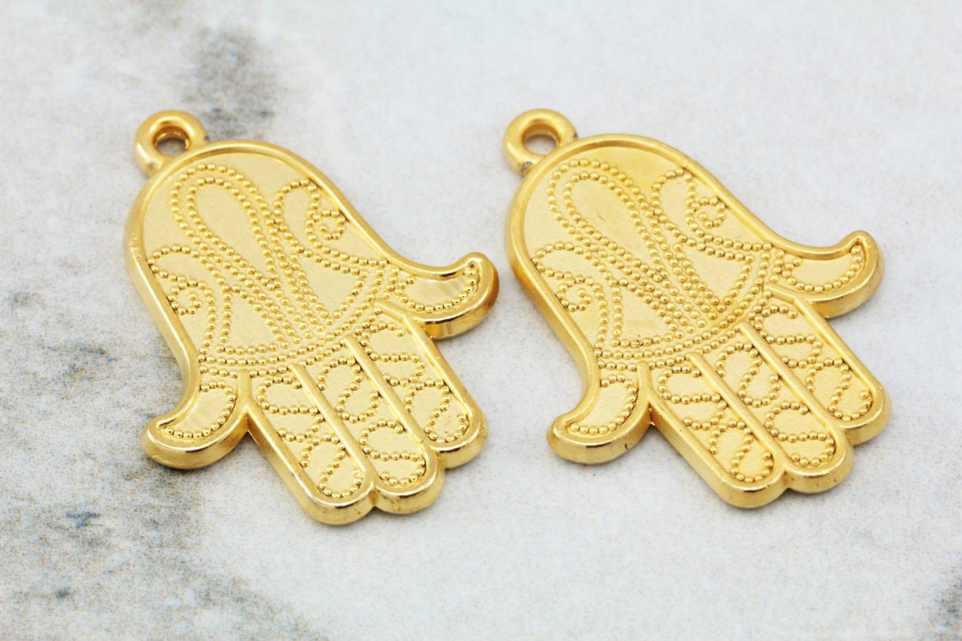 gold-metal-hamsa-jewelry-pendant-finding