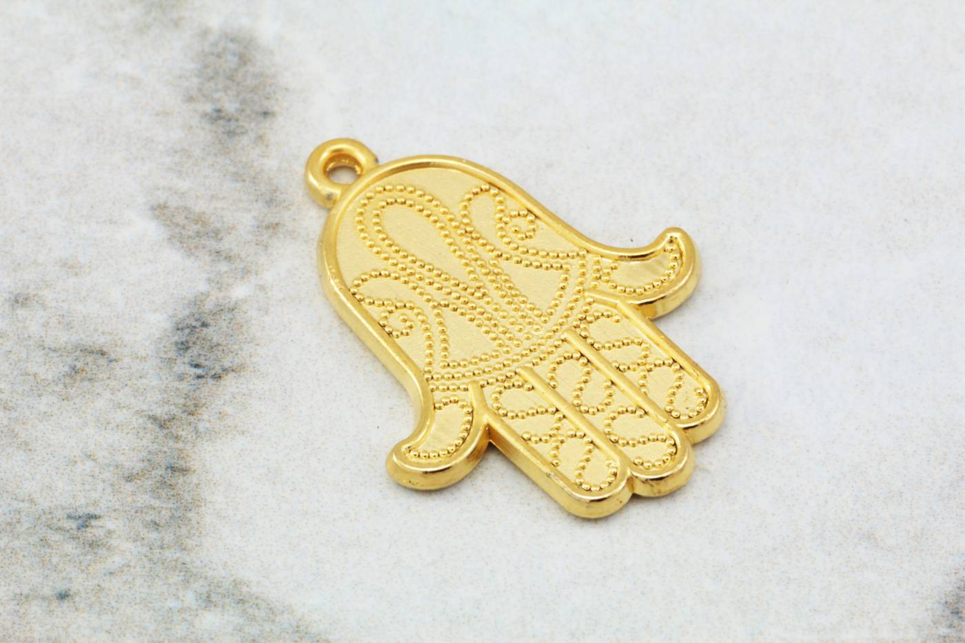 gold-hand-of-fatima-hamsa-pendants
