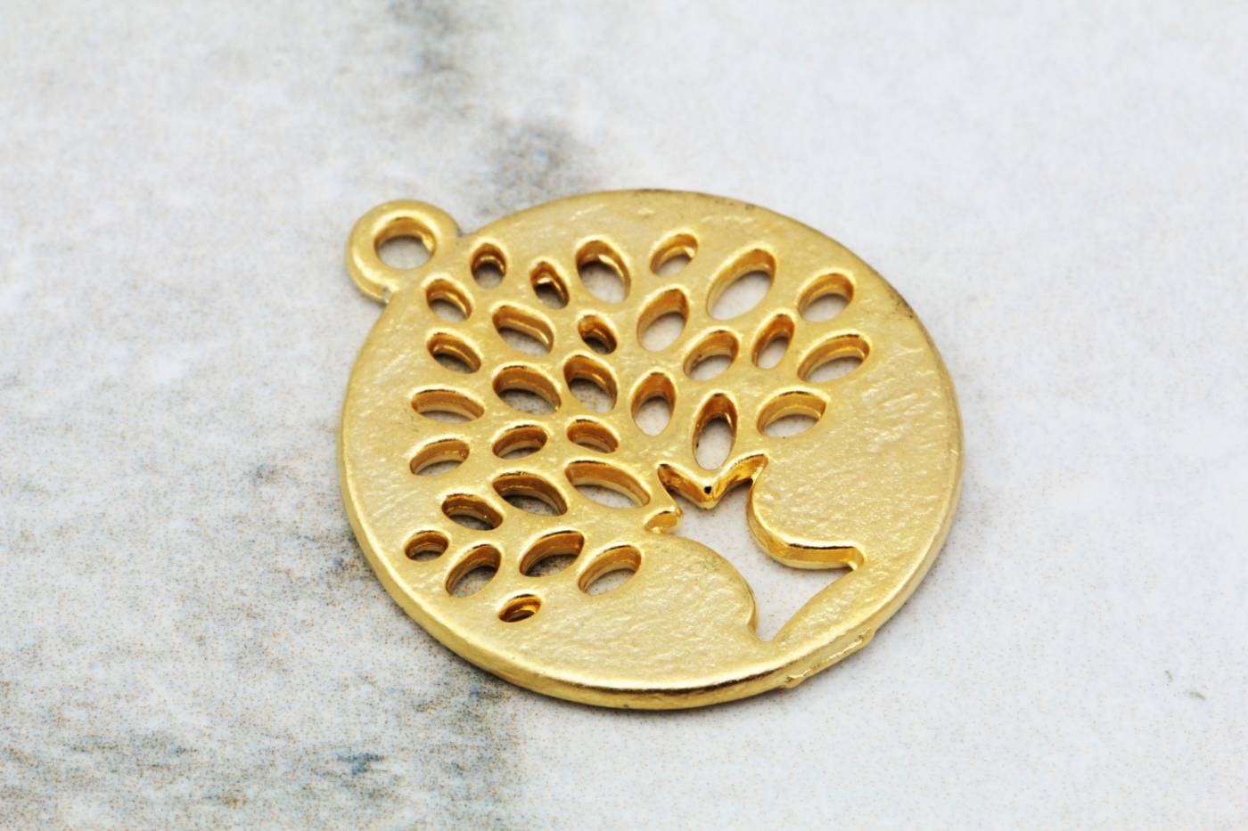 27mm Gold Tree Pendants / GPY216 Pendants