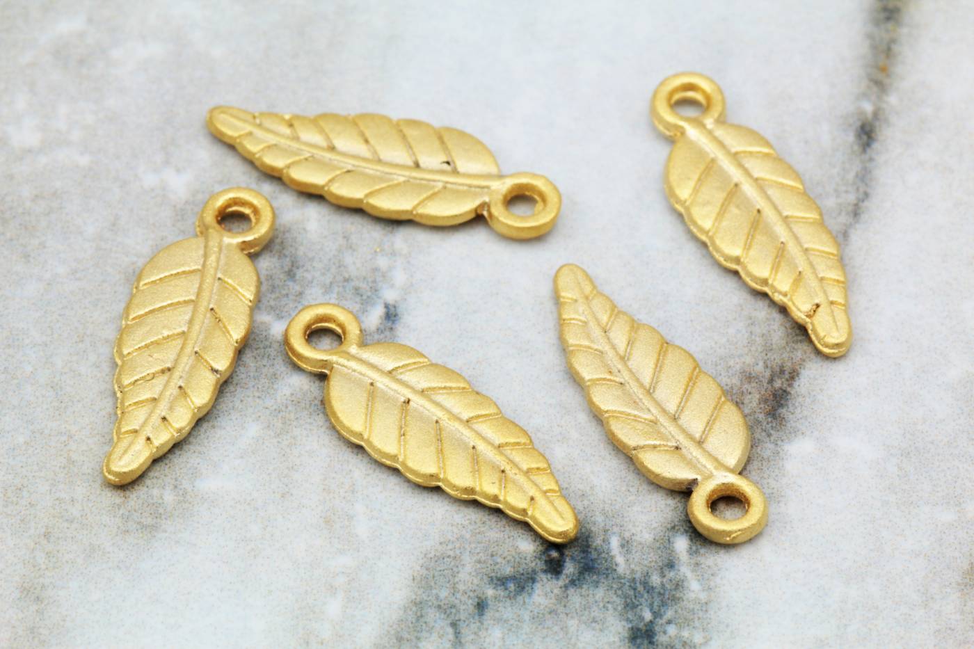 19mm Gold Leaf Pendants / GPY-239 | Pendants