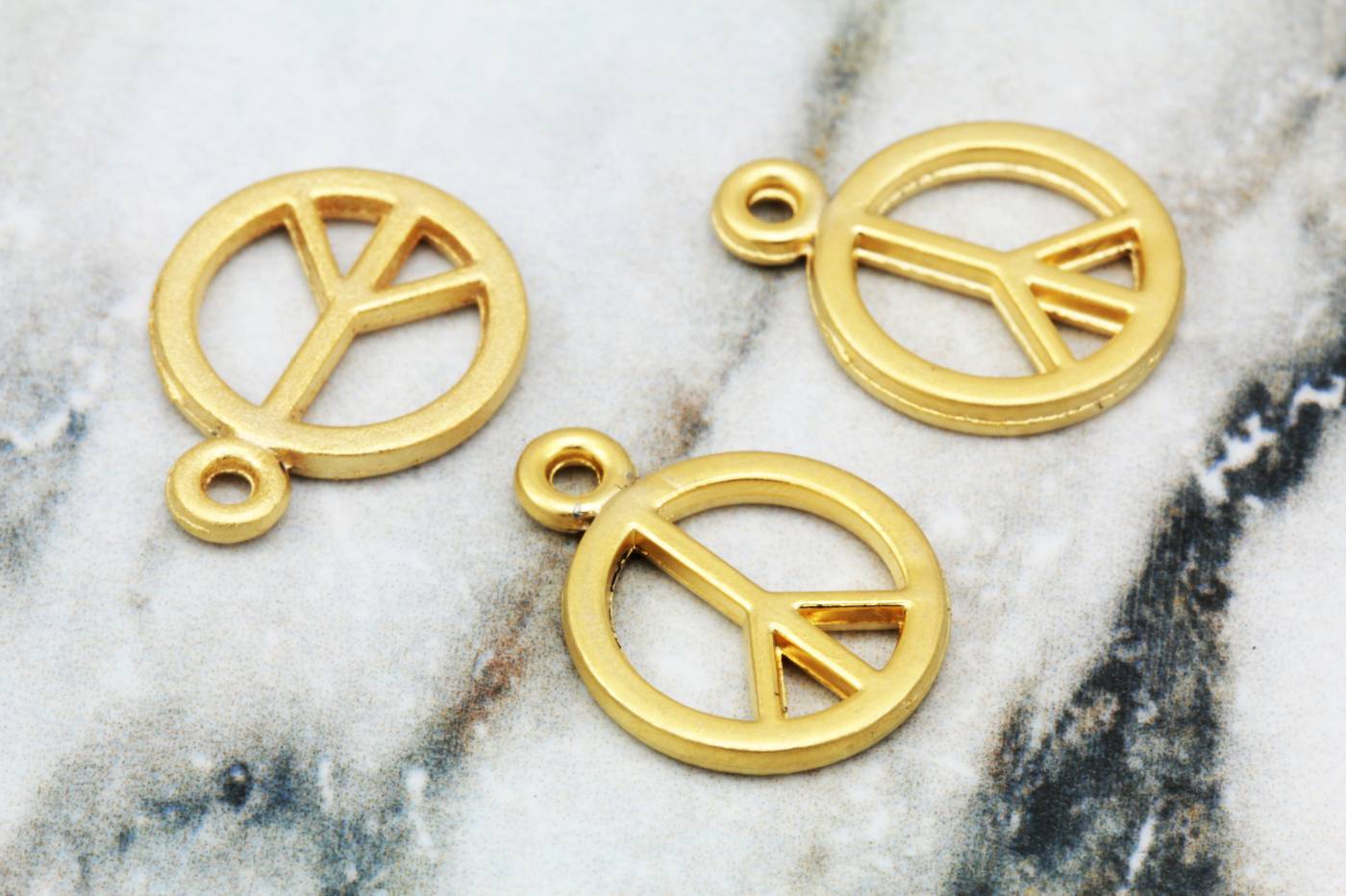 gold-plated-peace-sign-metal-pendants