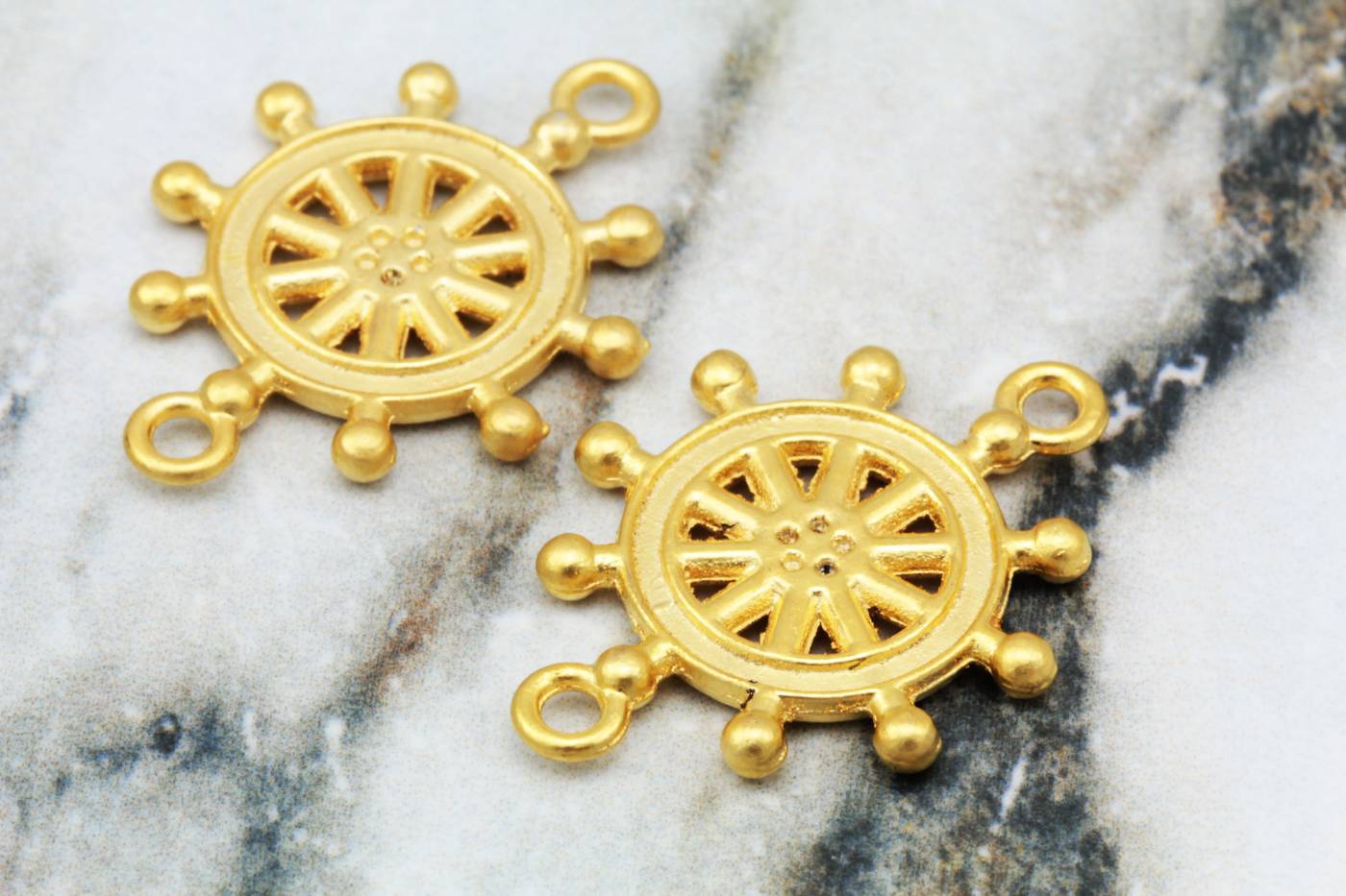 gold-plated-wheel-nautical-pendant-charm