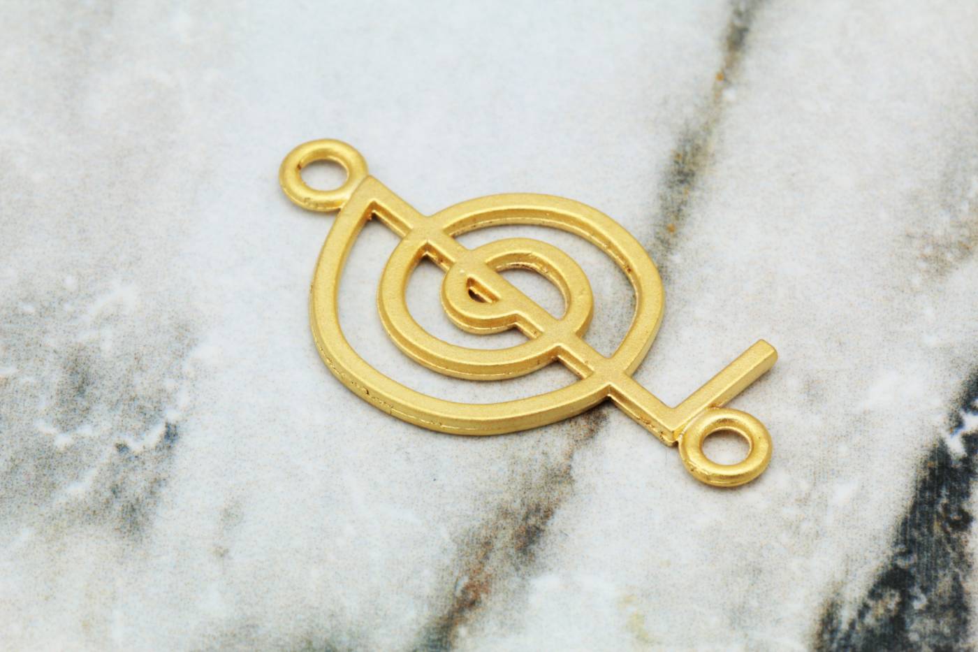 gold-plated-treble-clef-pendant-charms