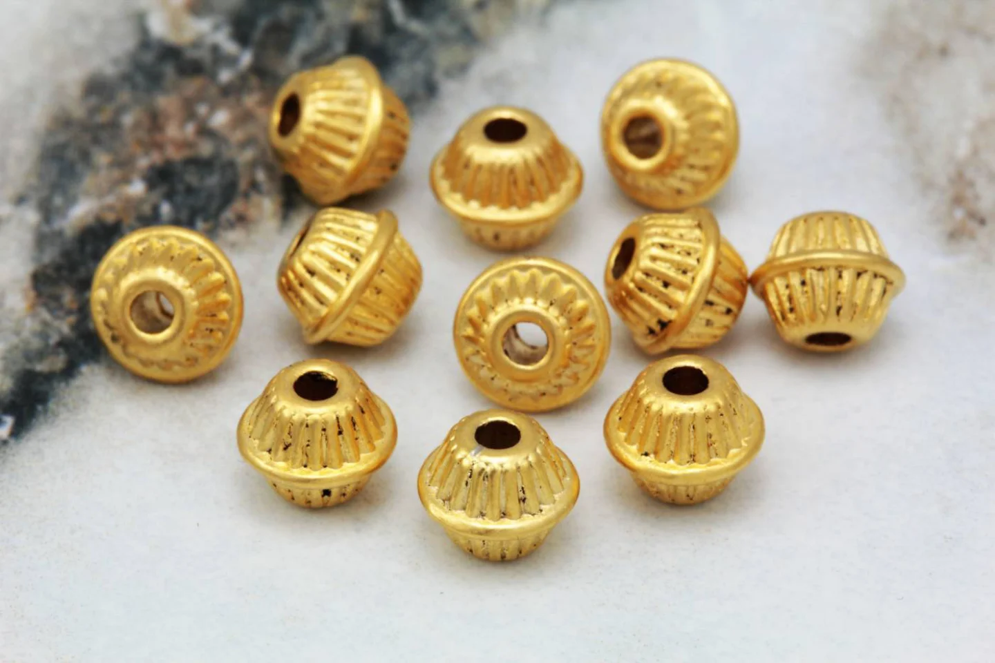 gold-plated-metal-bicone-shape-spacers.