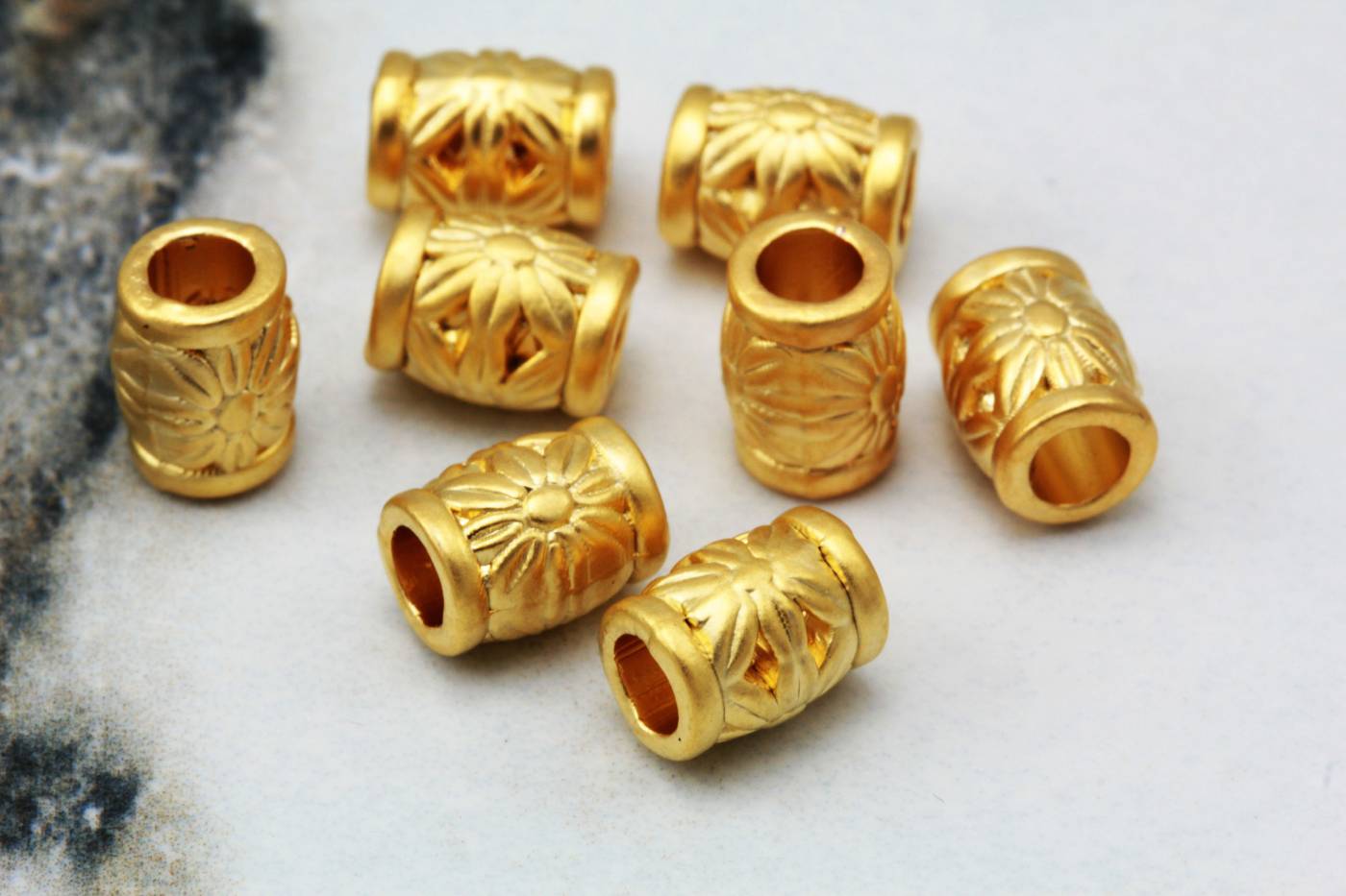 gold-metal-barrel-drum-bead-charms