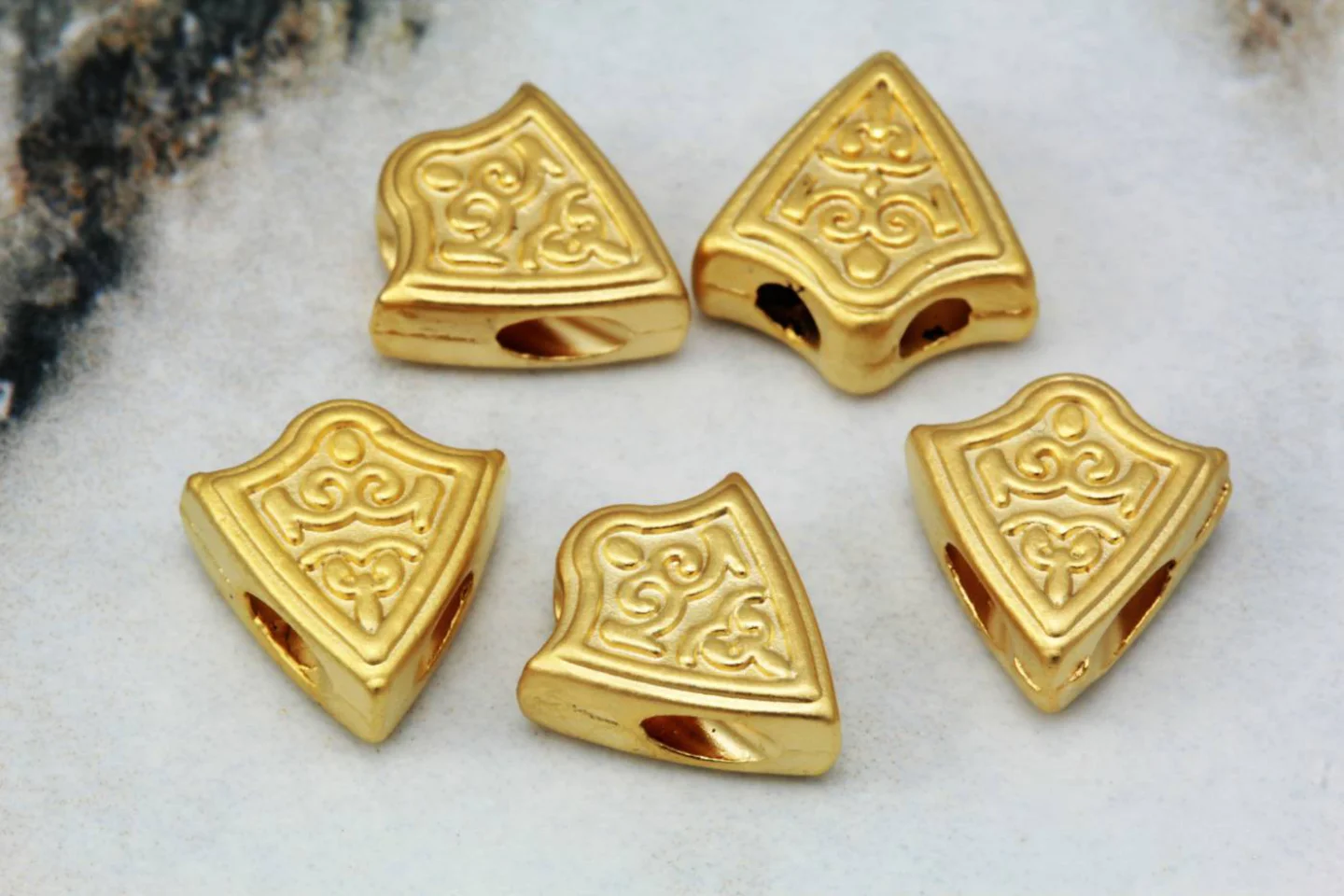 gold-double-hole-triangle-charm.