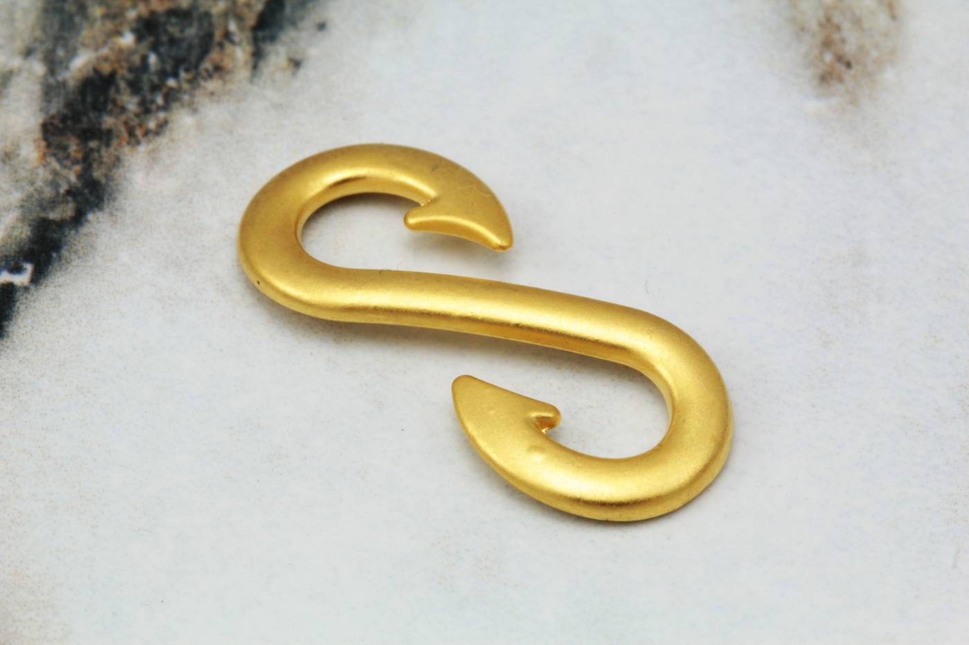 gold-plated-s-hook-connector-charm