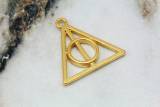 gold-metal-big-triangle-pendants