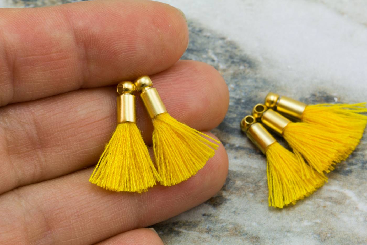 2cm-yellow-cotton-mini-tassels