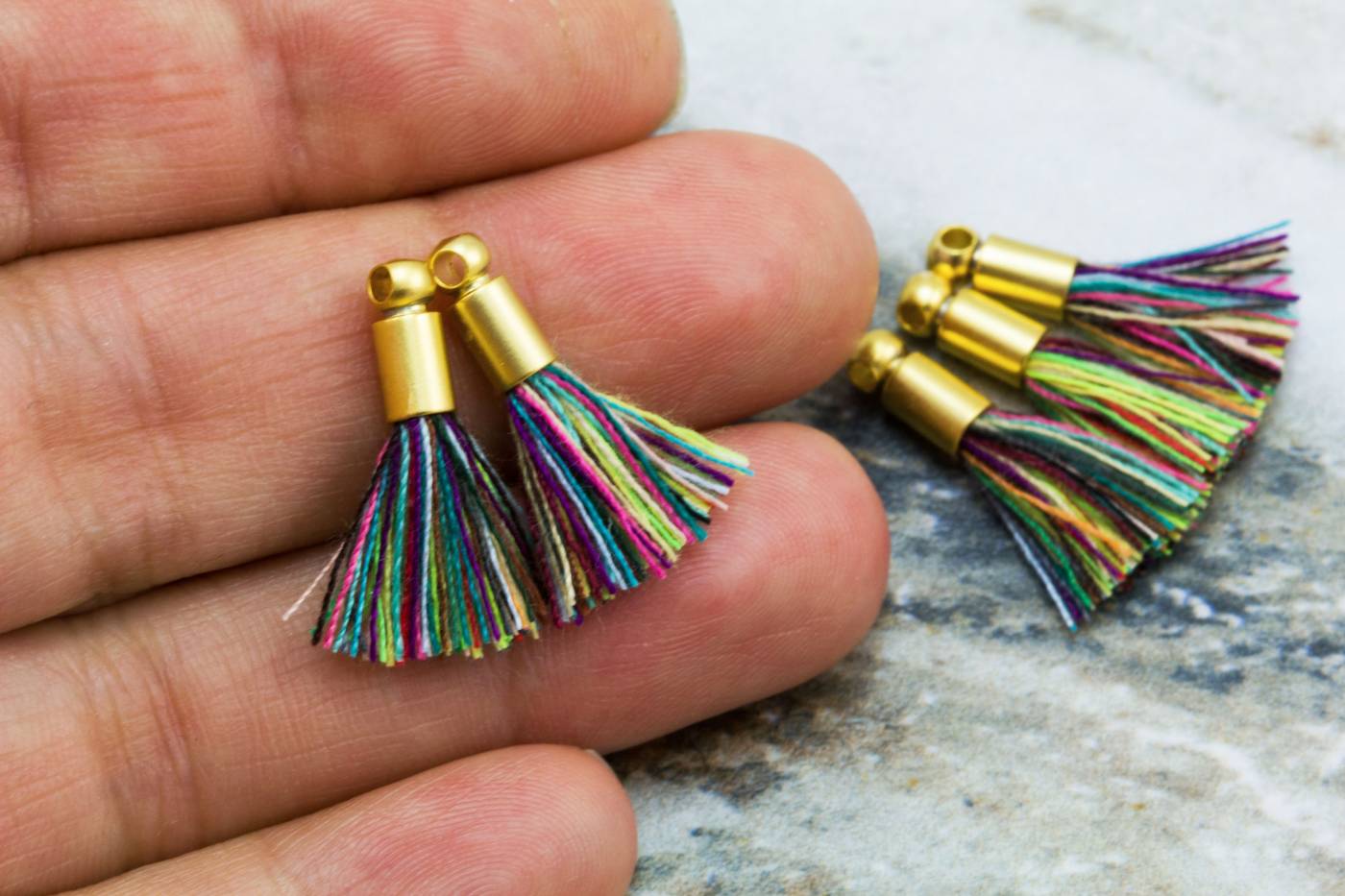 2cm-rainbow-cotton-mini-tassels