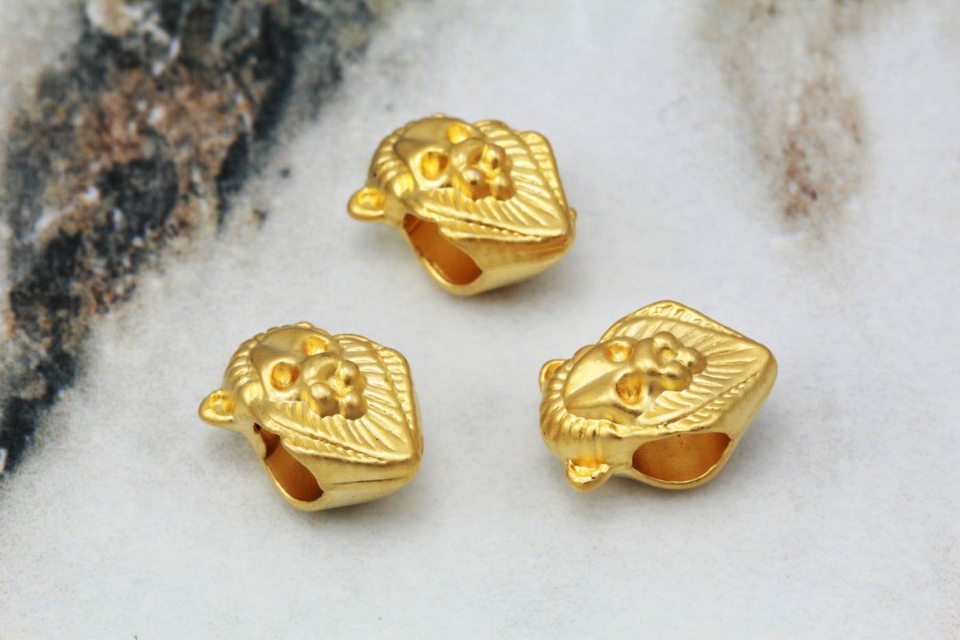 gold-small-metal-lion-head-charms