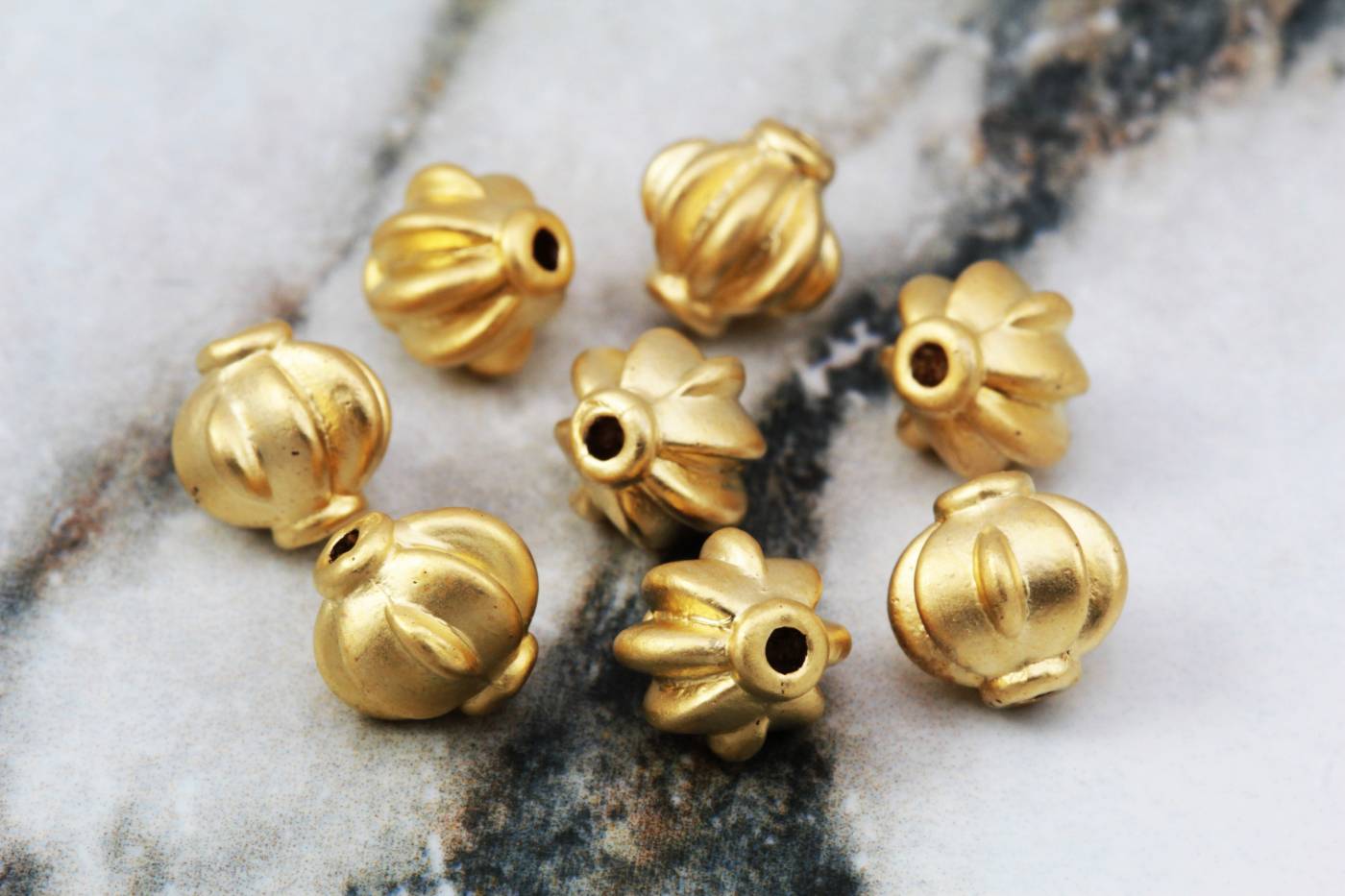 gold-plated-metal-round-spacer-bead