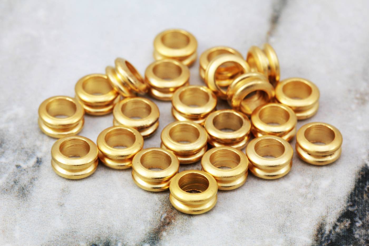 gold-plated-brass-rondelle-spacer-beads