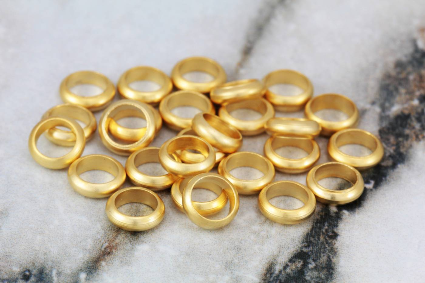 gold-brass-7mm-ring-spacer-beads