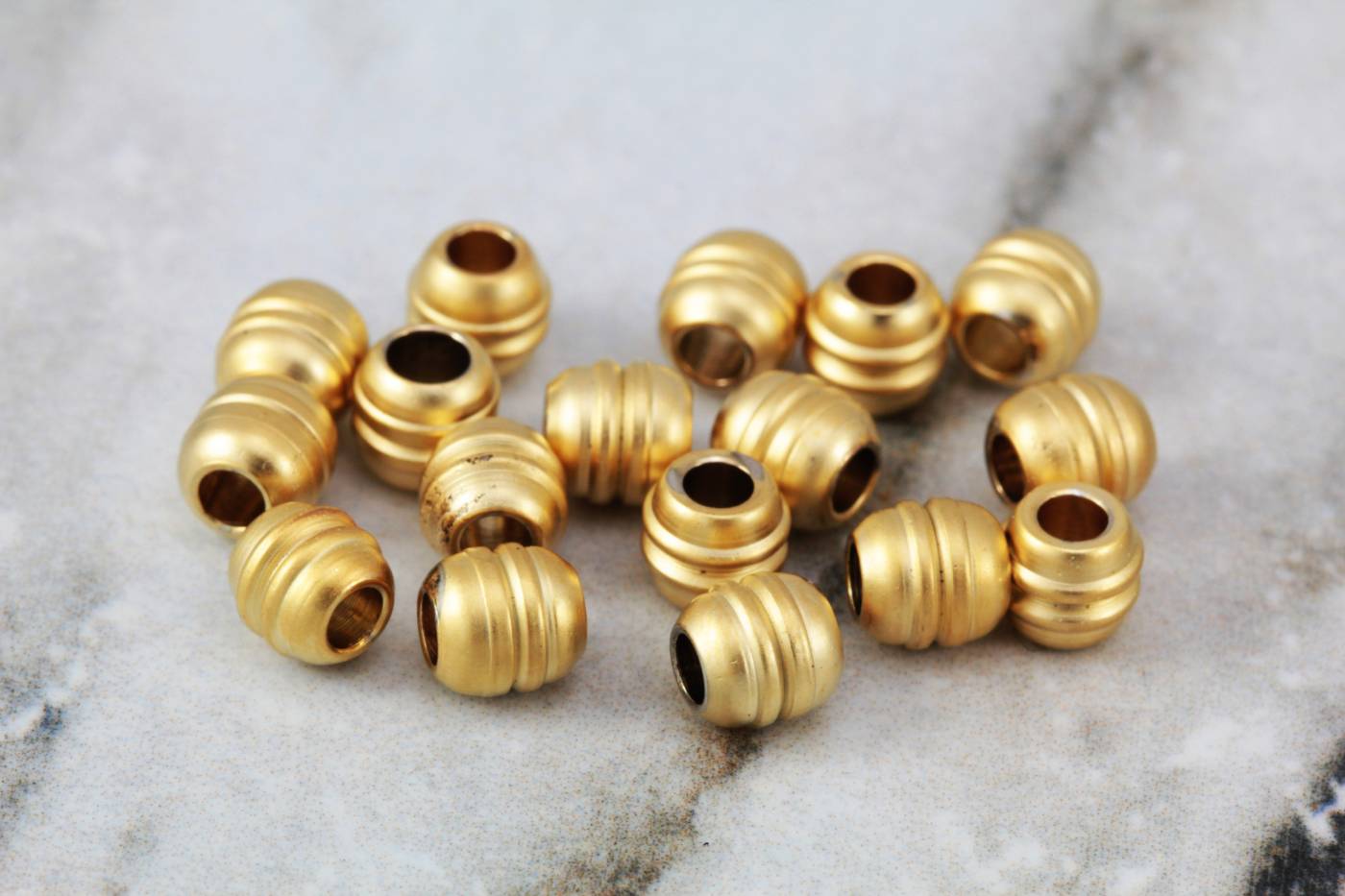 gold-plated-brass-5mm-round-spacer-beads