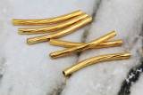 gold-25mm-brass-curved-end-bar-charms